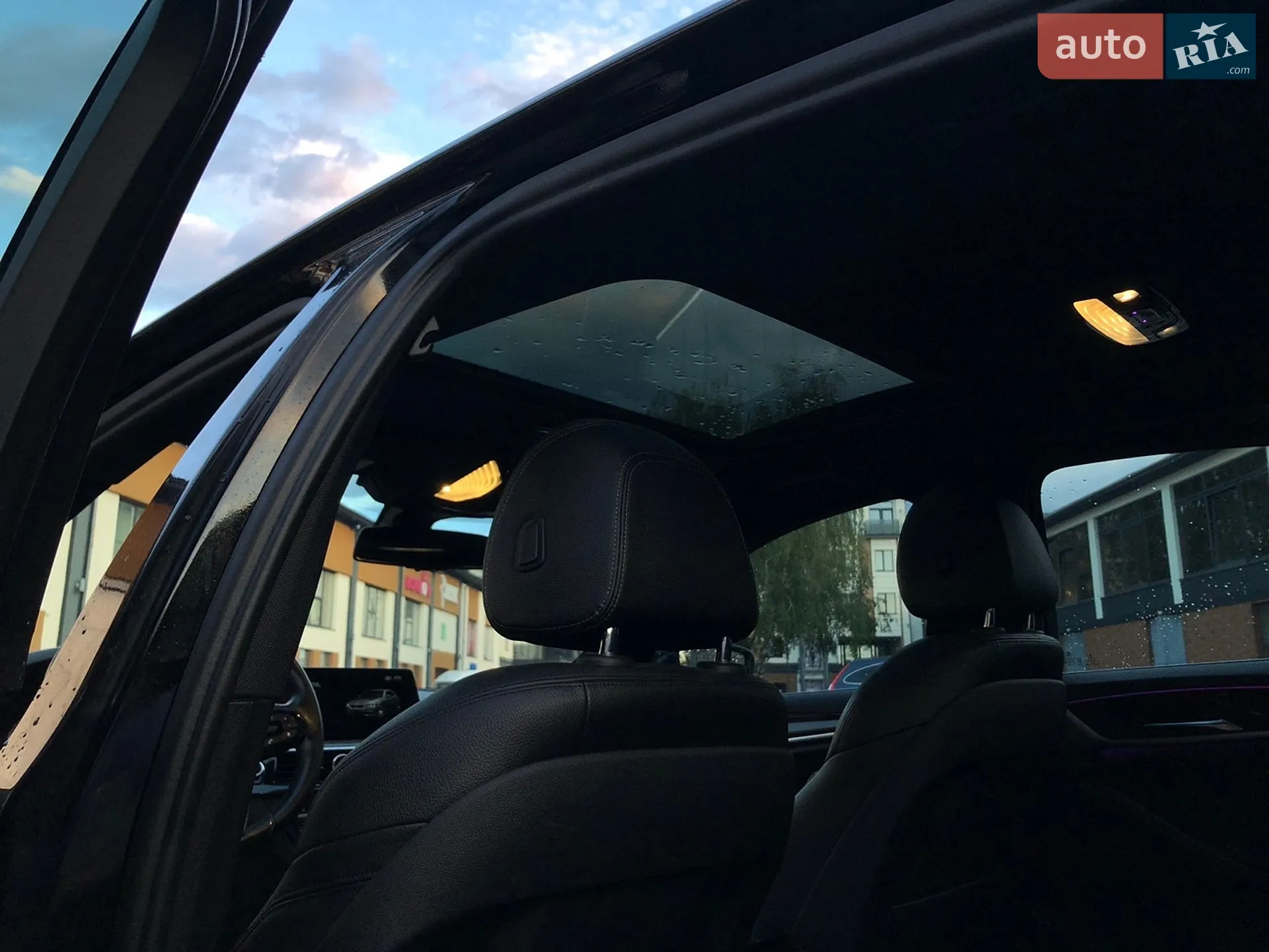 2017 BMW 5er - мініатюра 19