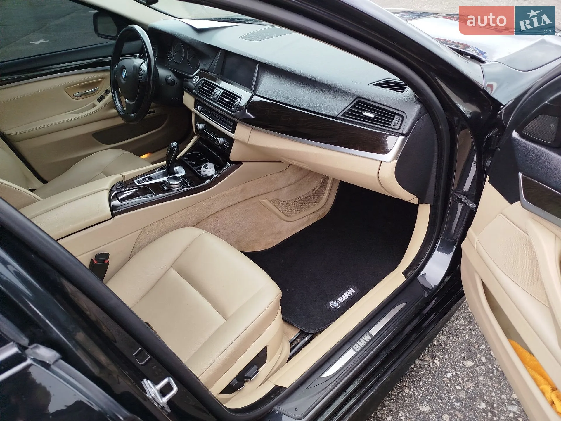 2010 BMW 5er - мініатюра 21