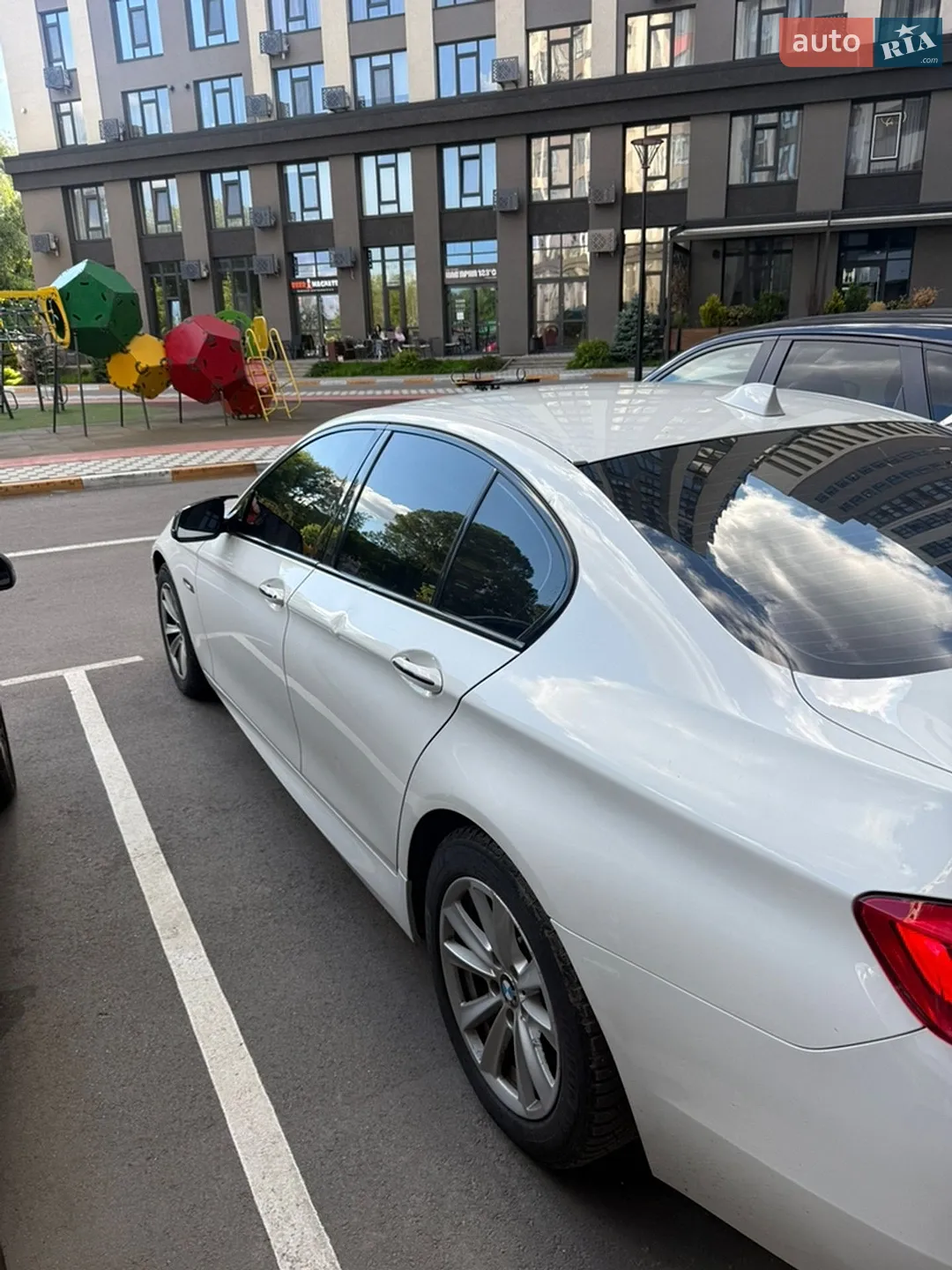 2010 BMW 5er - мініатюра 3