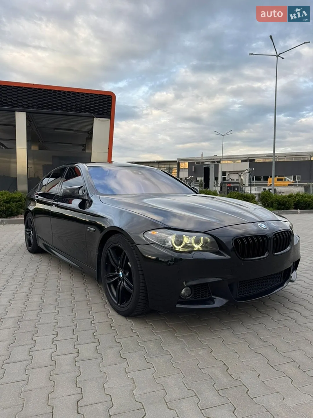 2011 BMW 5er - мініатюра 3
