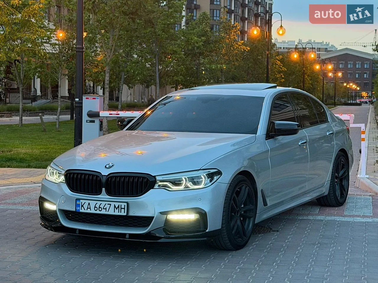 2019 Jeep Cherokee - мініатюра 12