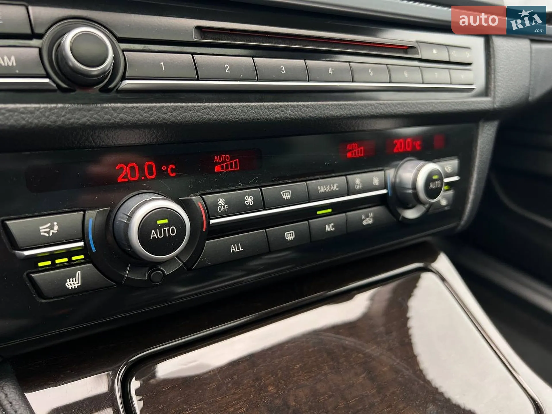 2012 BMW 5er - мініатюра 26