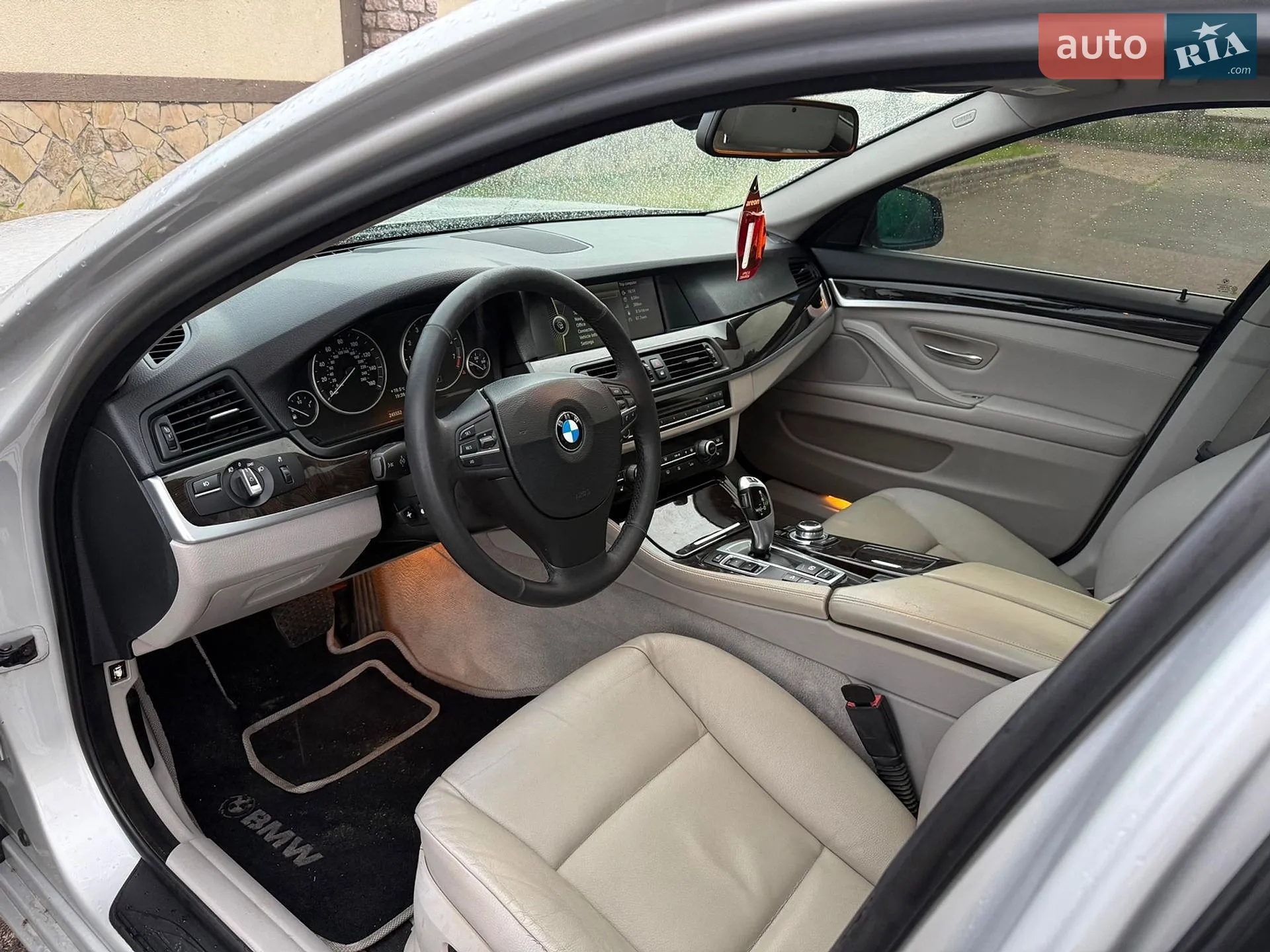 2011 BMW 5er - мініатюра 7