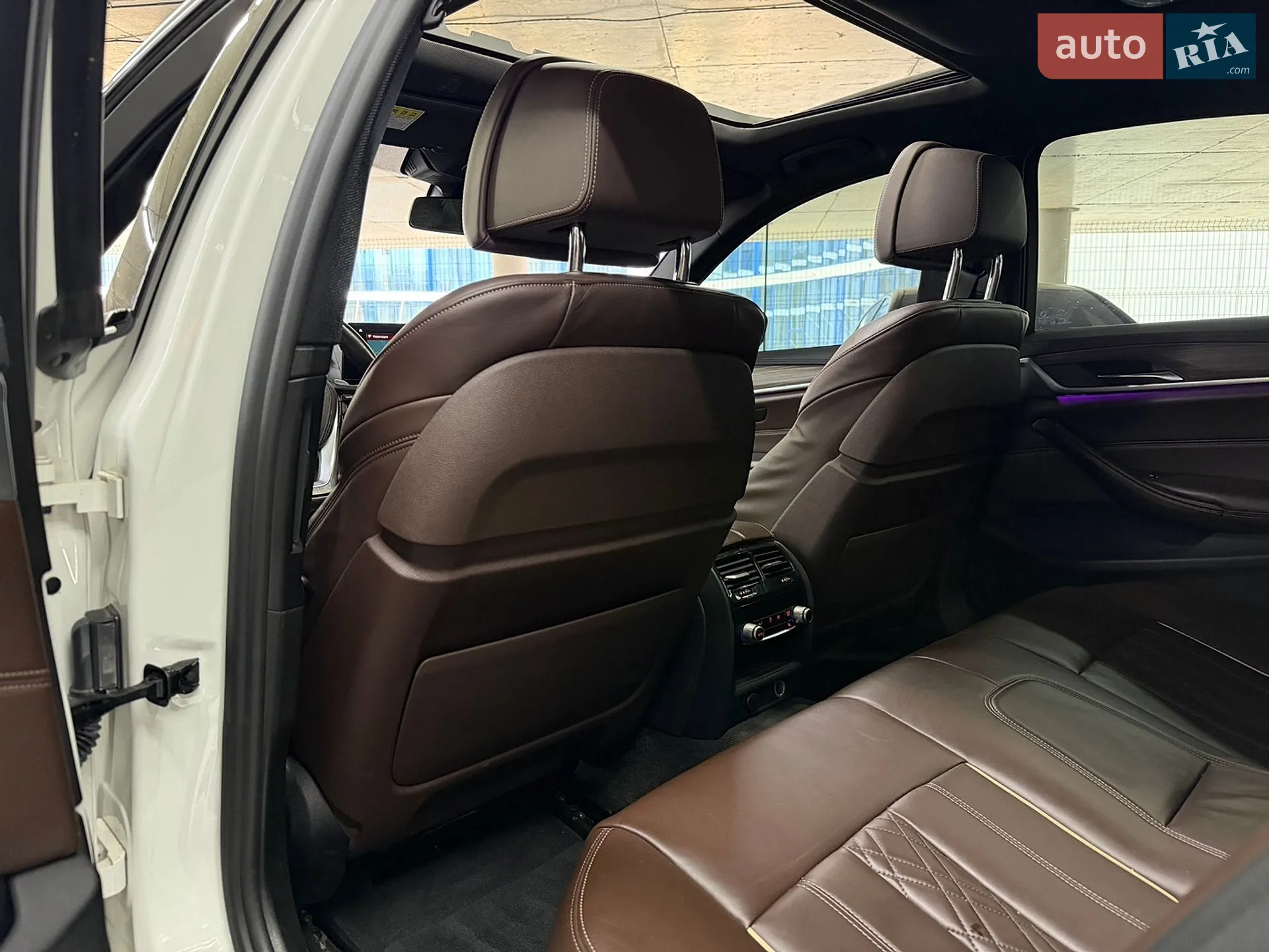 2017 BMW 5er - мініатюра 23