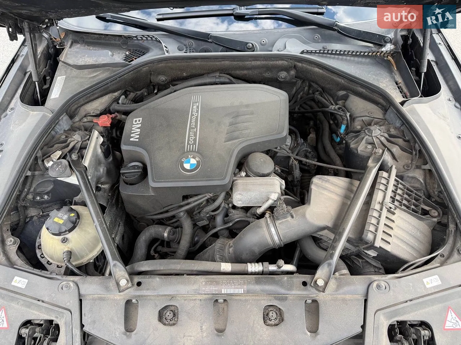2011 BMW 5er - мініатюра 23