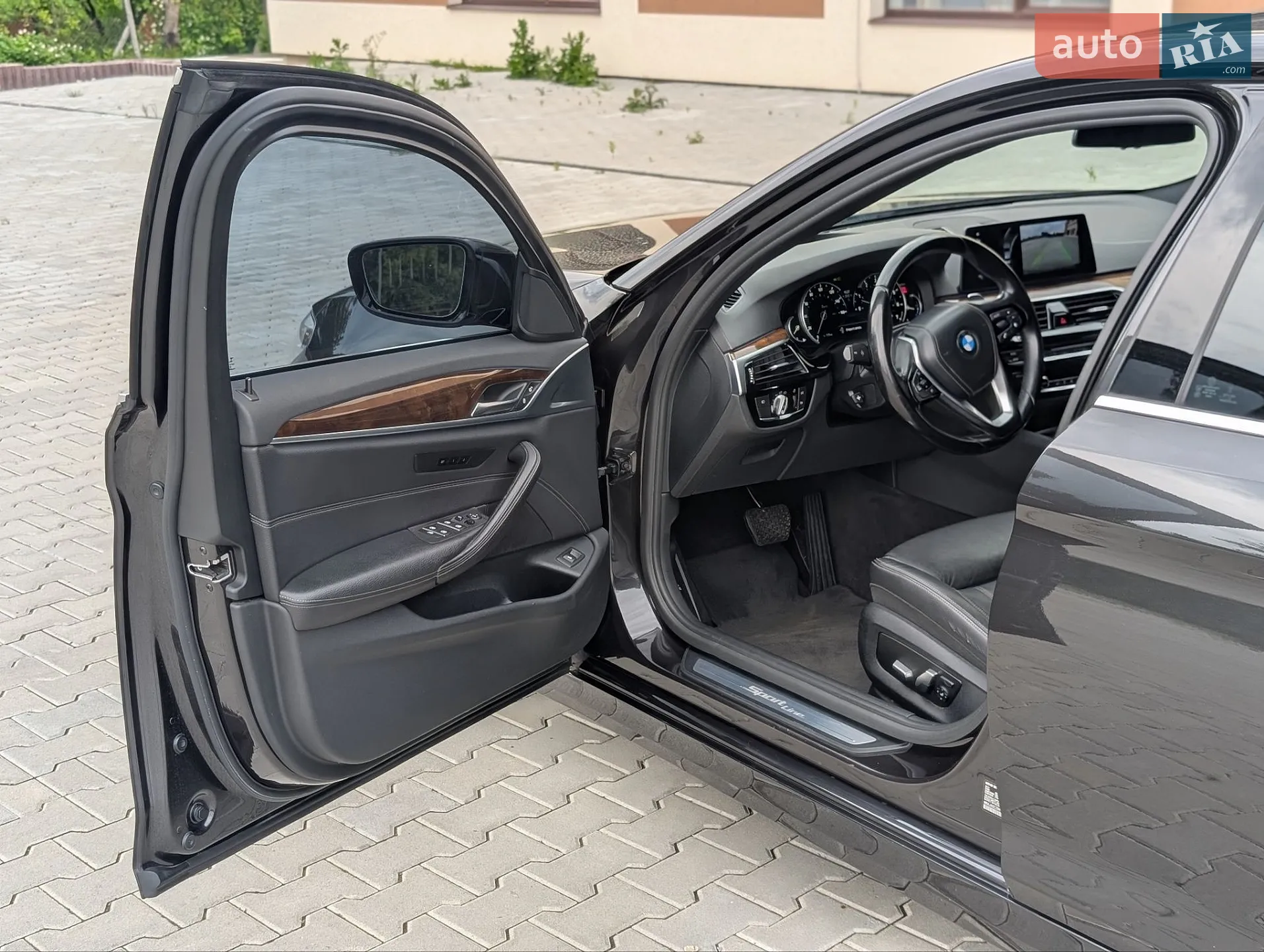 2017 BMW 5er - мініатюра 27