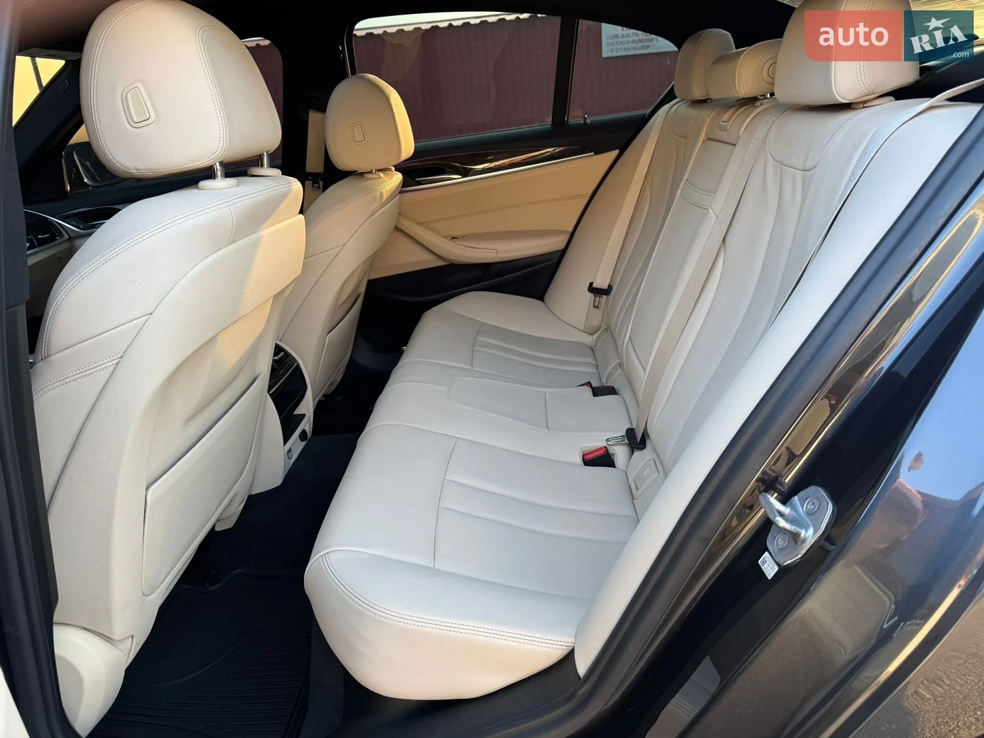2017 BMW 5er - мініатюра 12