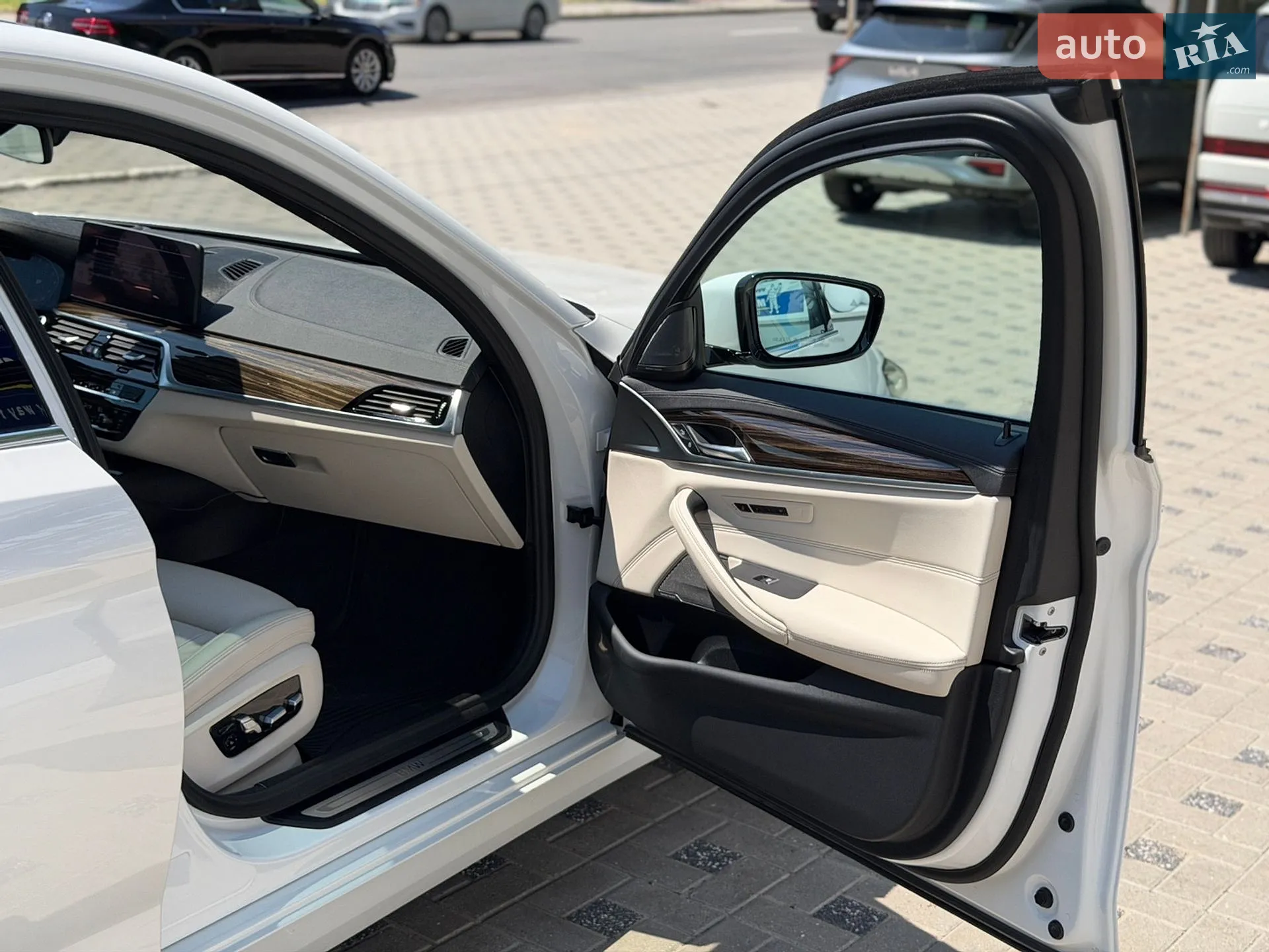 2020 BMW 5er - мініатюра 19
