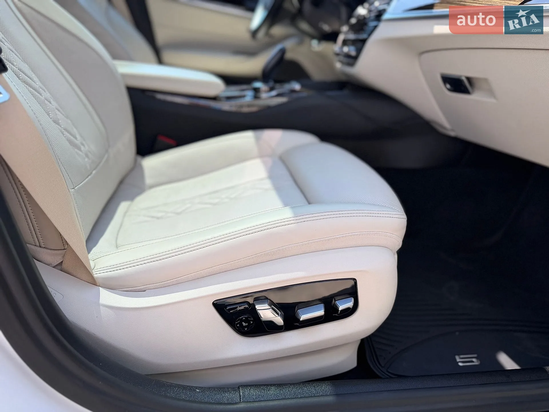 2020 BMW 5er - мініатюра 37