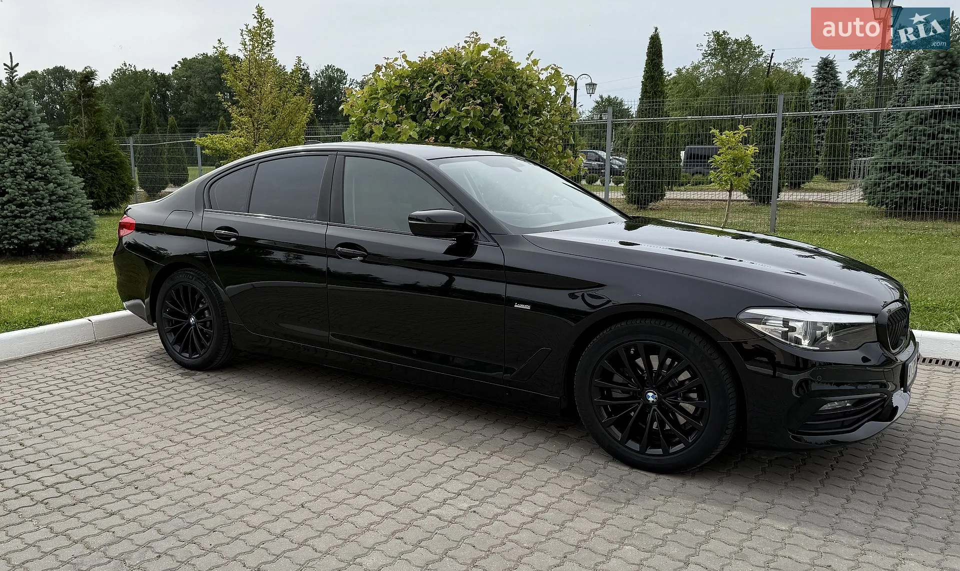2017 BMW 5er - мініатюра 2