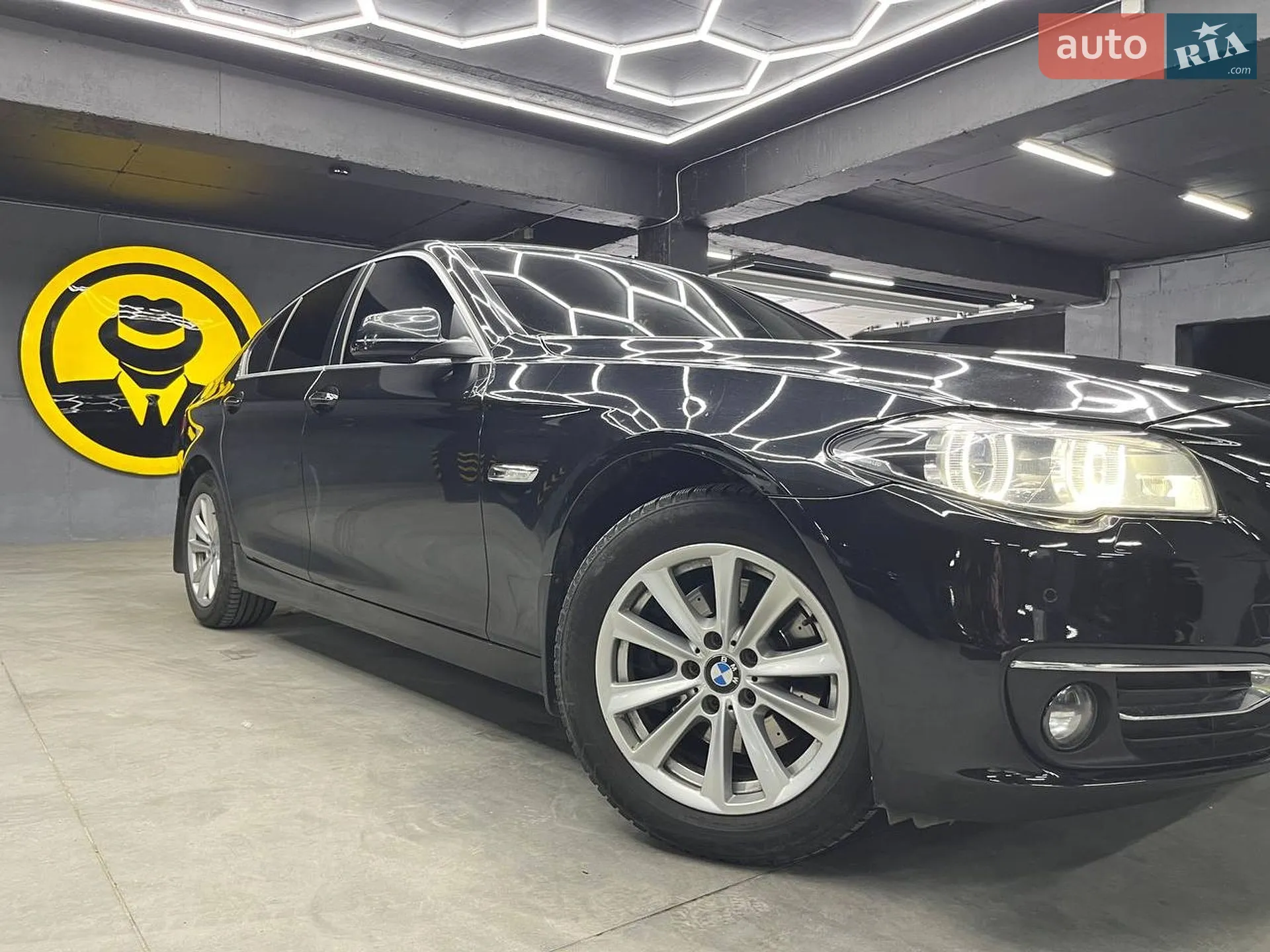 2012 BMW 5er - мініатюра 2