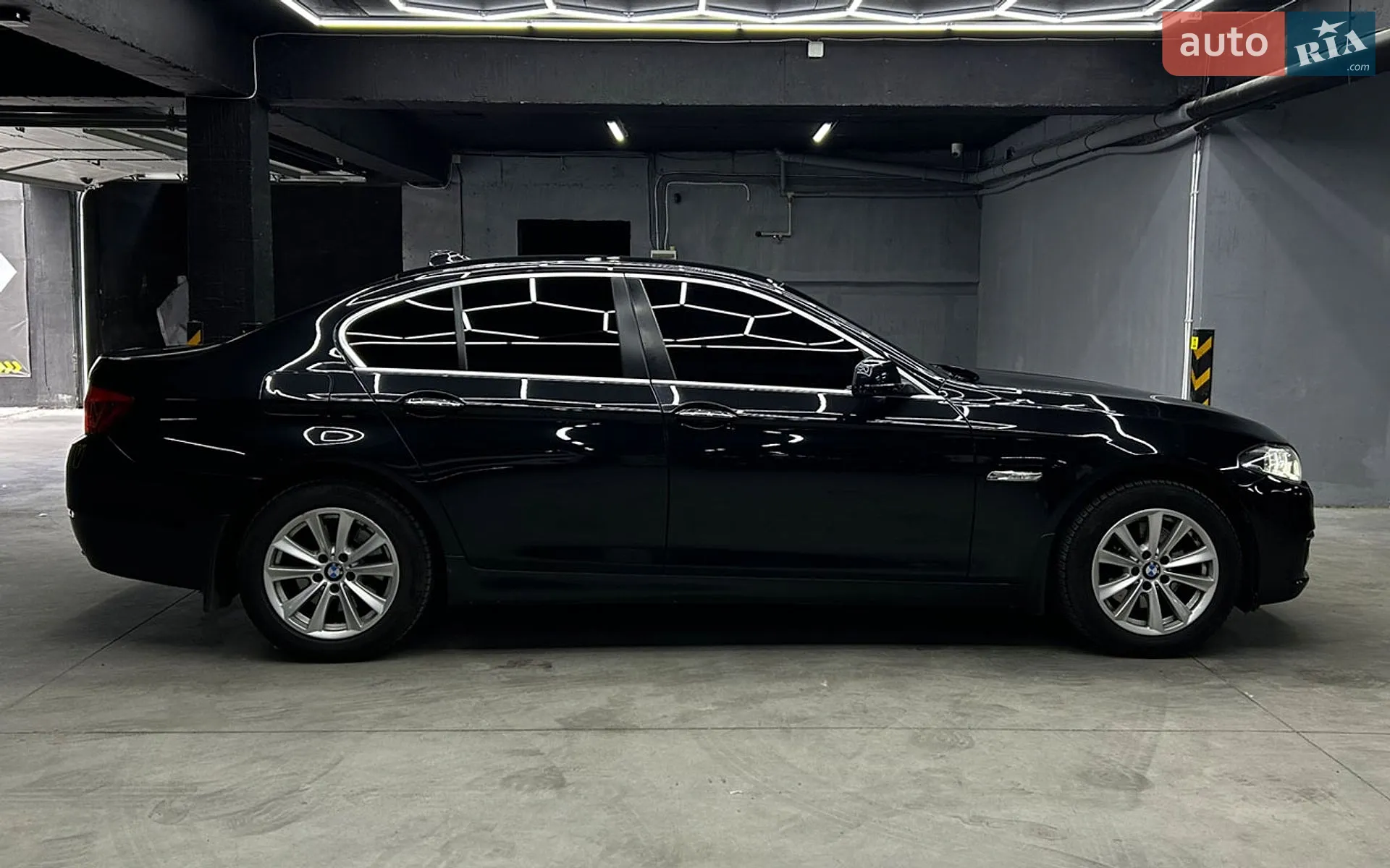 2012 BMW 5er - мініатюра 10