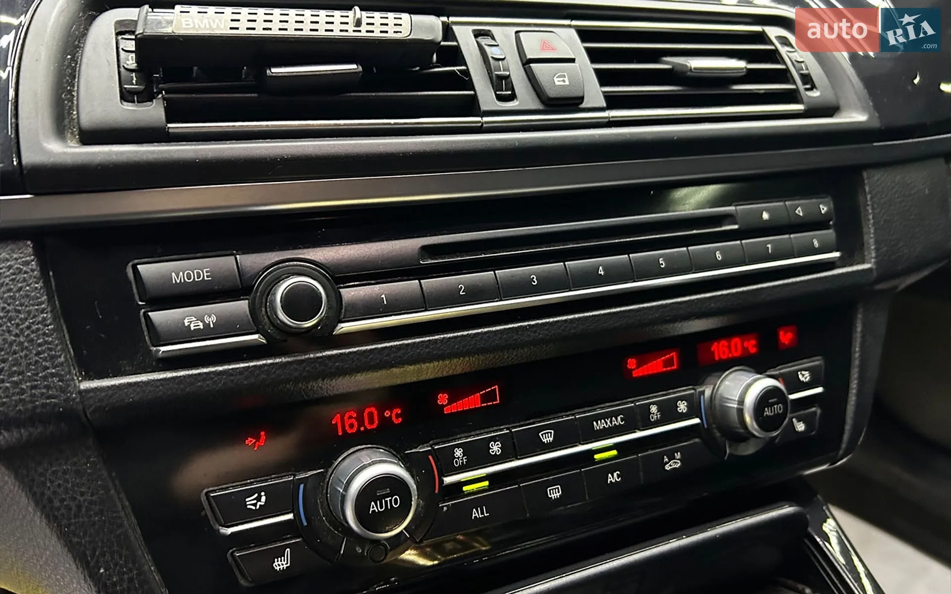 2012 BMW 5er - мініатюра 23