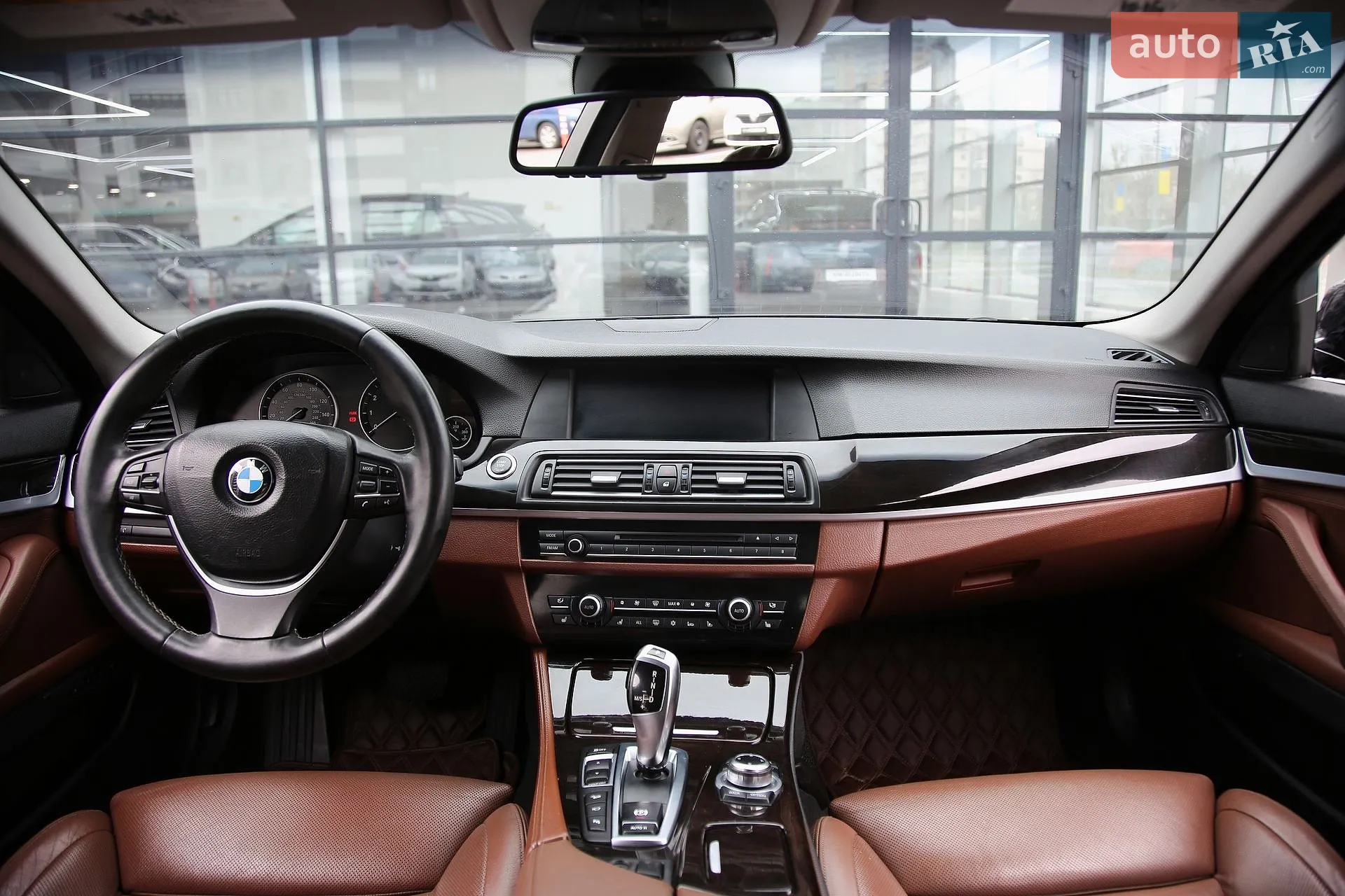 2011 BMW 5er - мініатюра 13