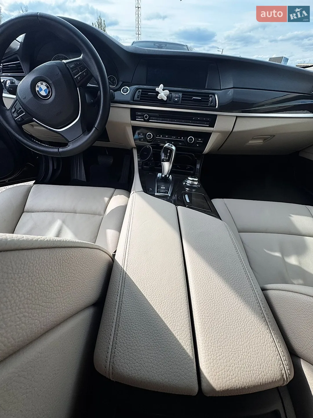 2011 BMW 5er - мініатюра 39