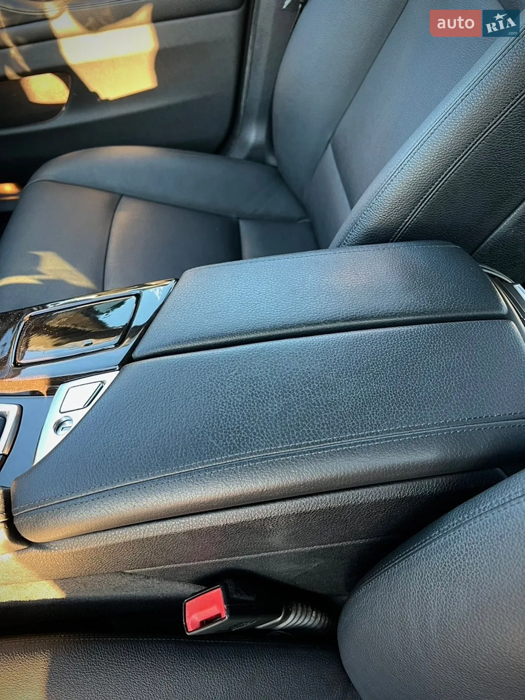2016 BMW 5er - мініатюра 18