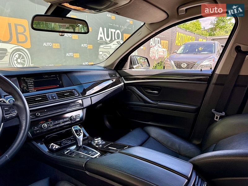 Седан BMW 5 Series 2012 в Харькове