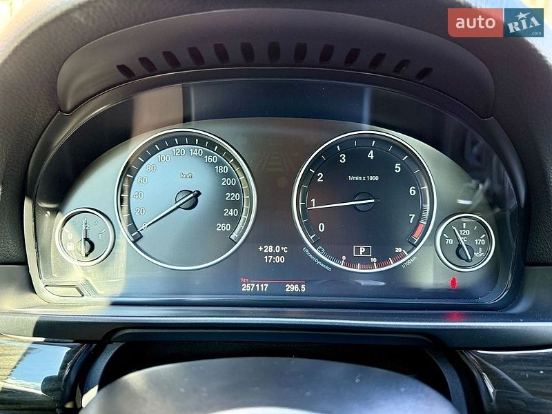 Седан BMW 5 Series 2012 в Харькове