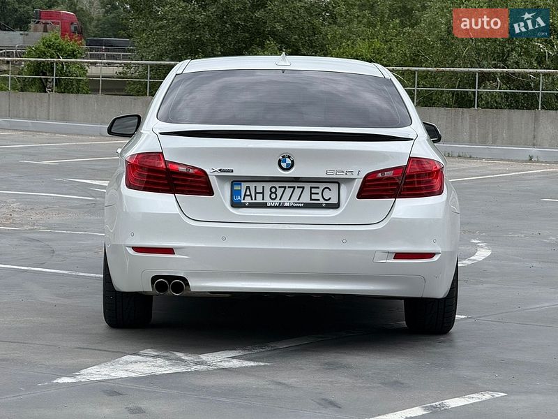 Седан BMW 5 Series 2015 в Киеве