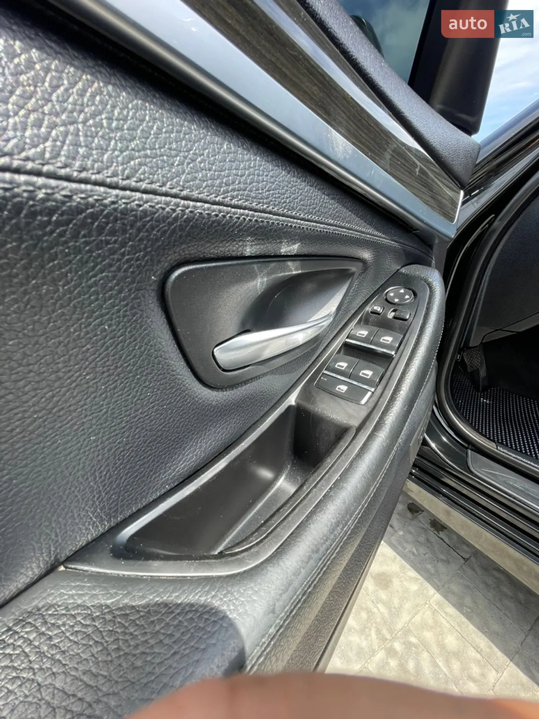 2010 BMW 5er - мініатюра 18