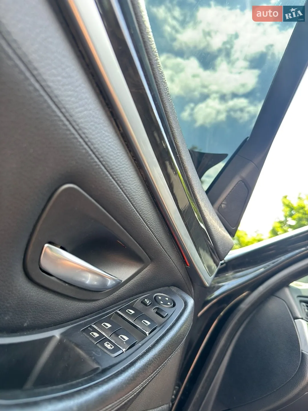 2010 BMW 5er - мініатюра 29