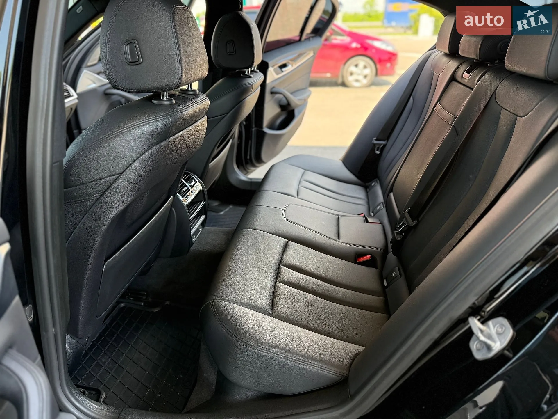 2017 BMW 5er - мініатюра 27