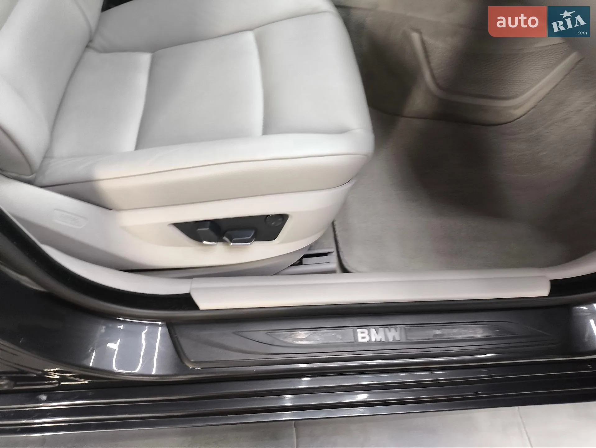 2011 BMW 5er - мініатюра 84