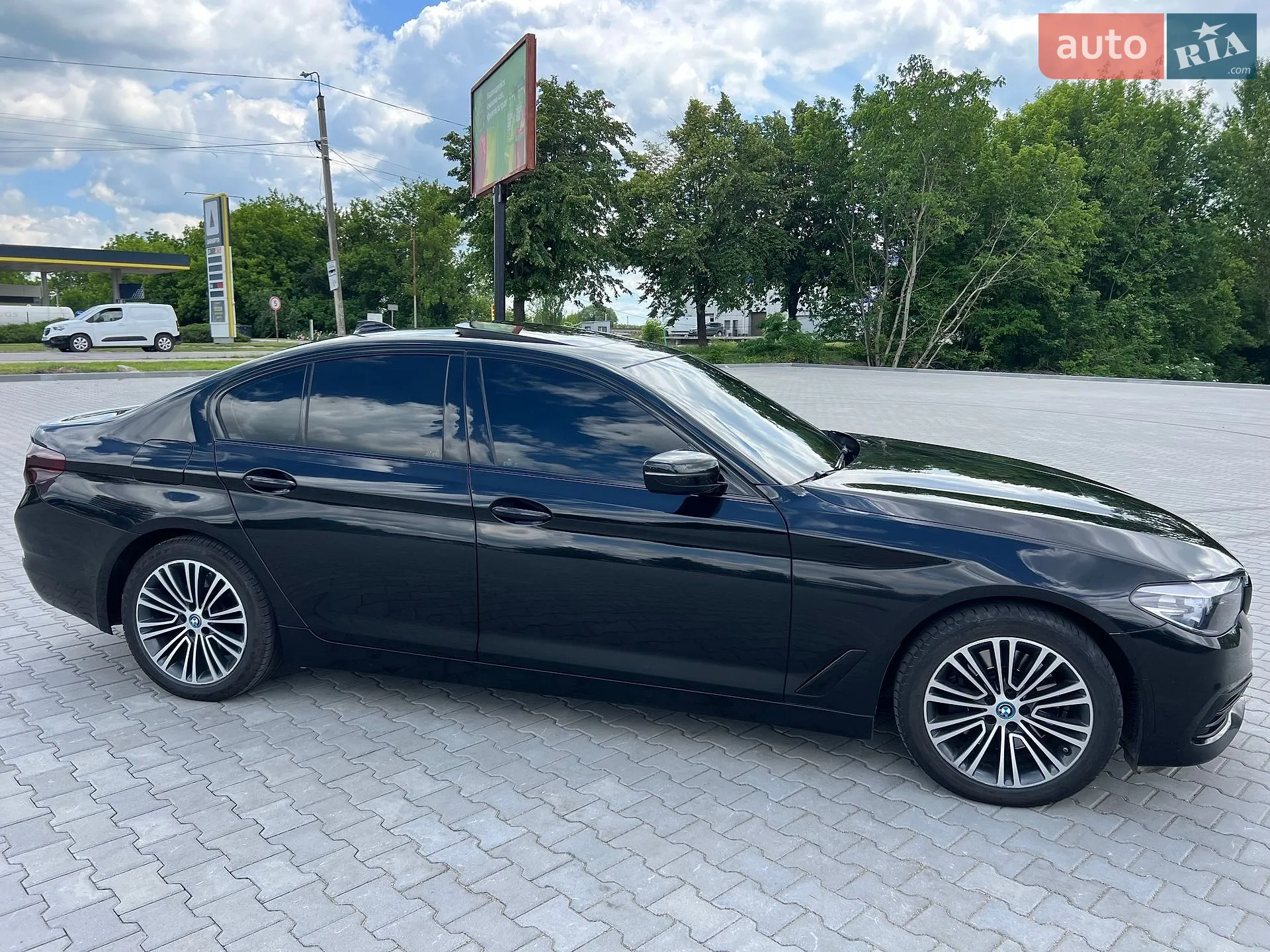 2017 BMW 5er - мініатюра 5