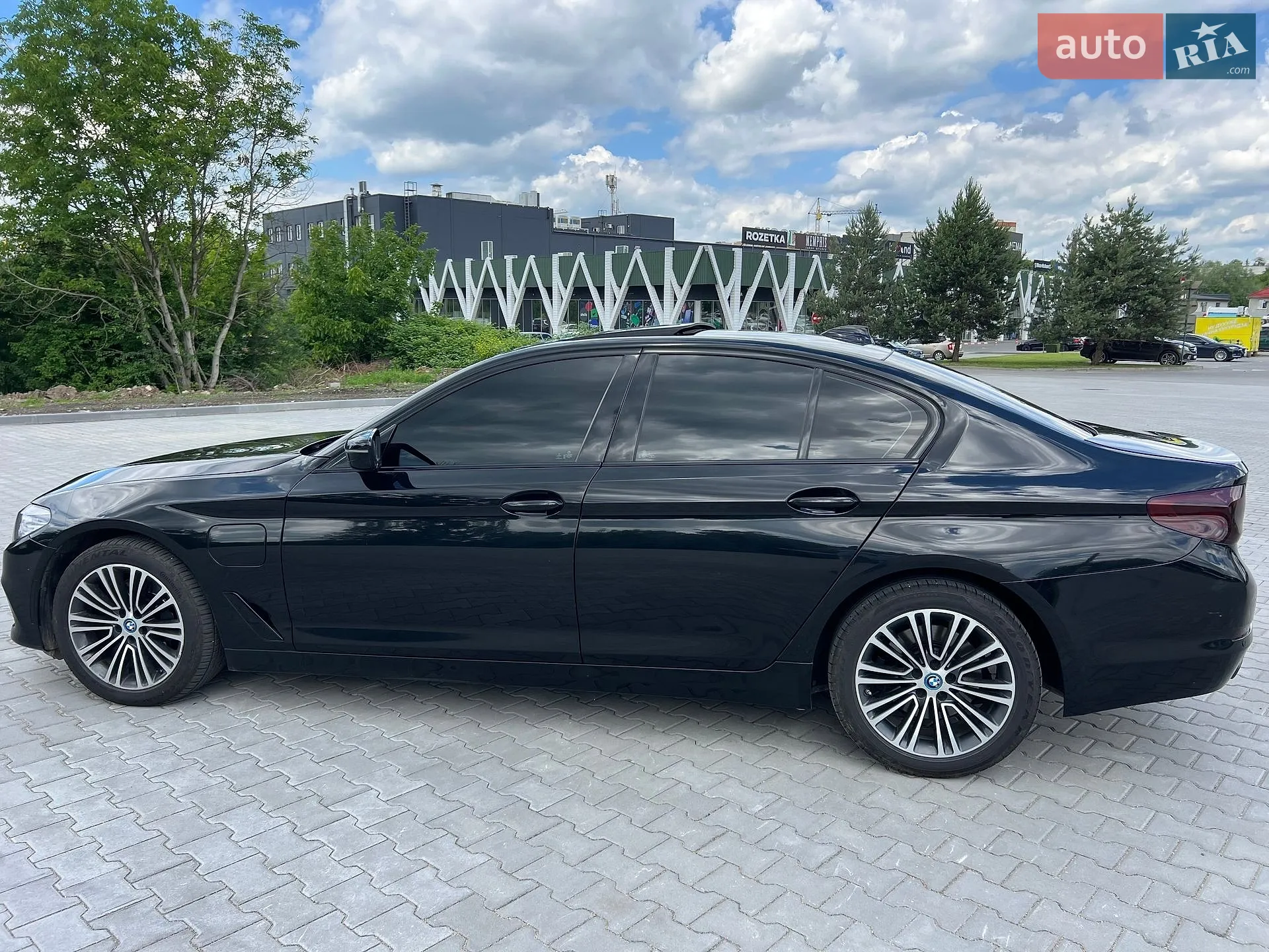 2017 BMW 5er - мініатюра 10