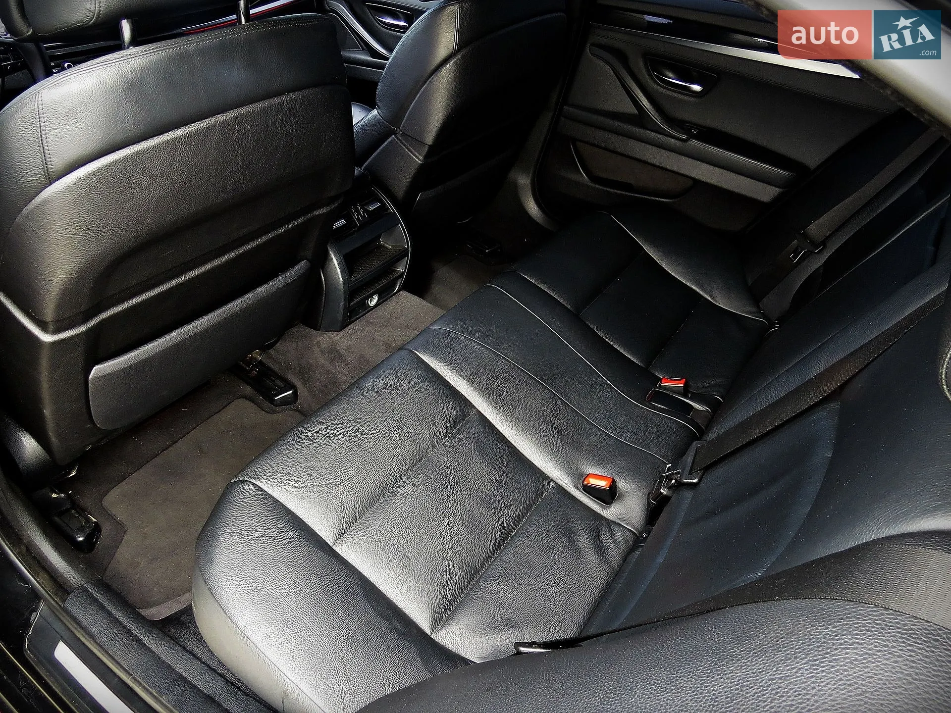 2010 BMW 5er - мініатюра 17