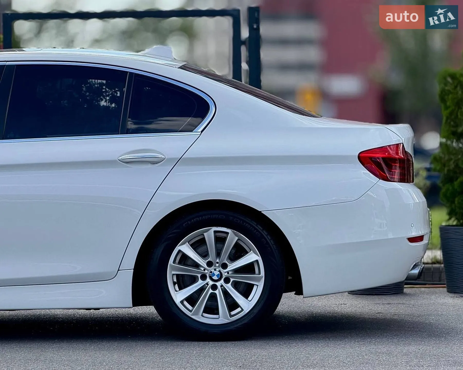 2016 BMW 5er - мініатюра 13