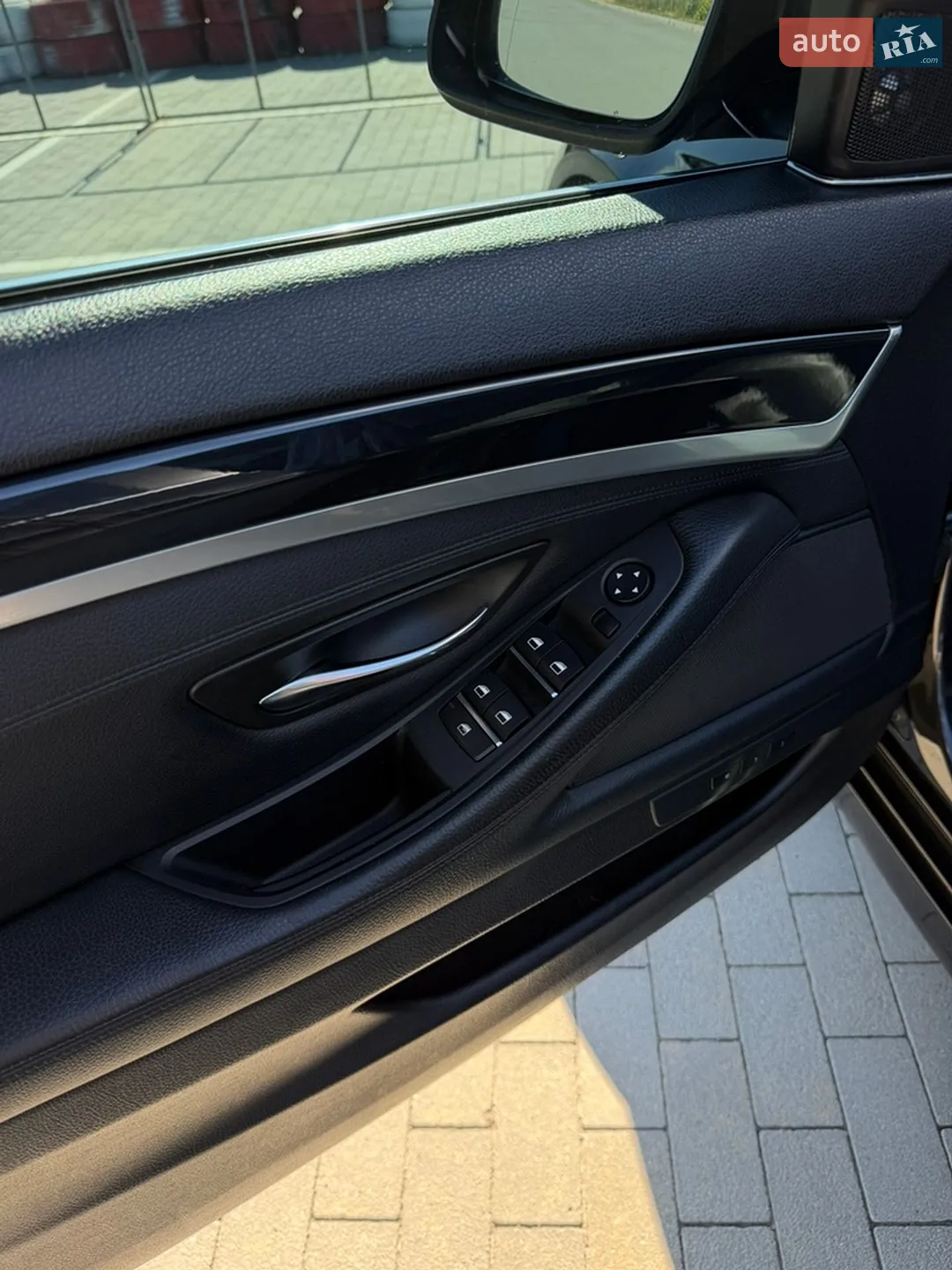 2010 BMW 5er - мініатюра 13