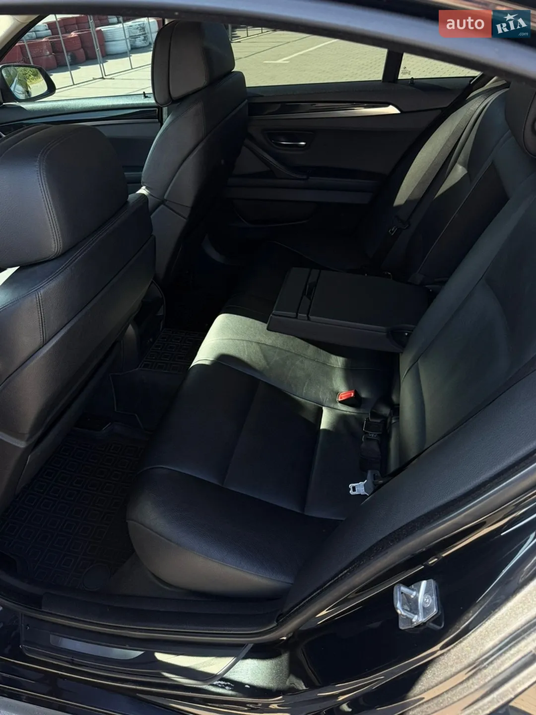2010 BMW 5er - мініатюра 18