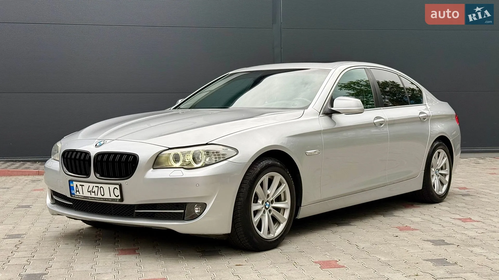 2011 BMW 5er - мініатюра 2