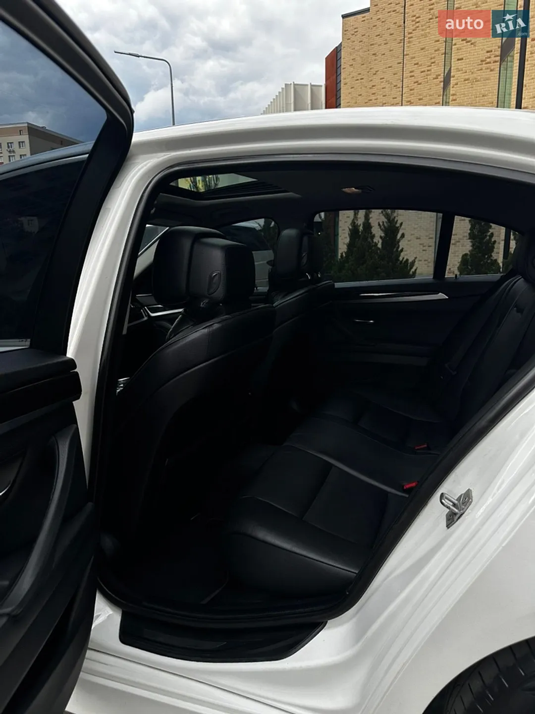 2013 BMW 5er - мініатюра 8