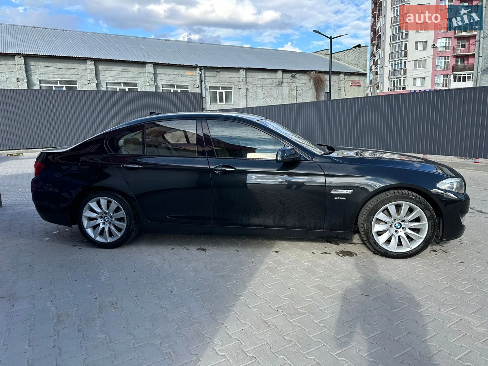 2011 BMW 5er - мініатюра 4