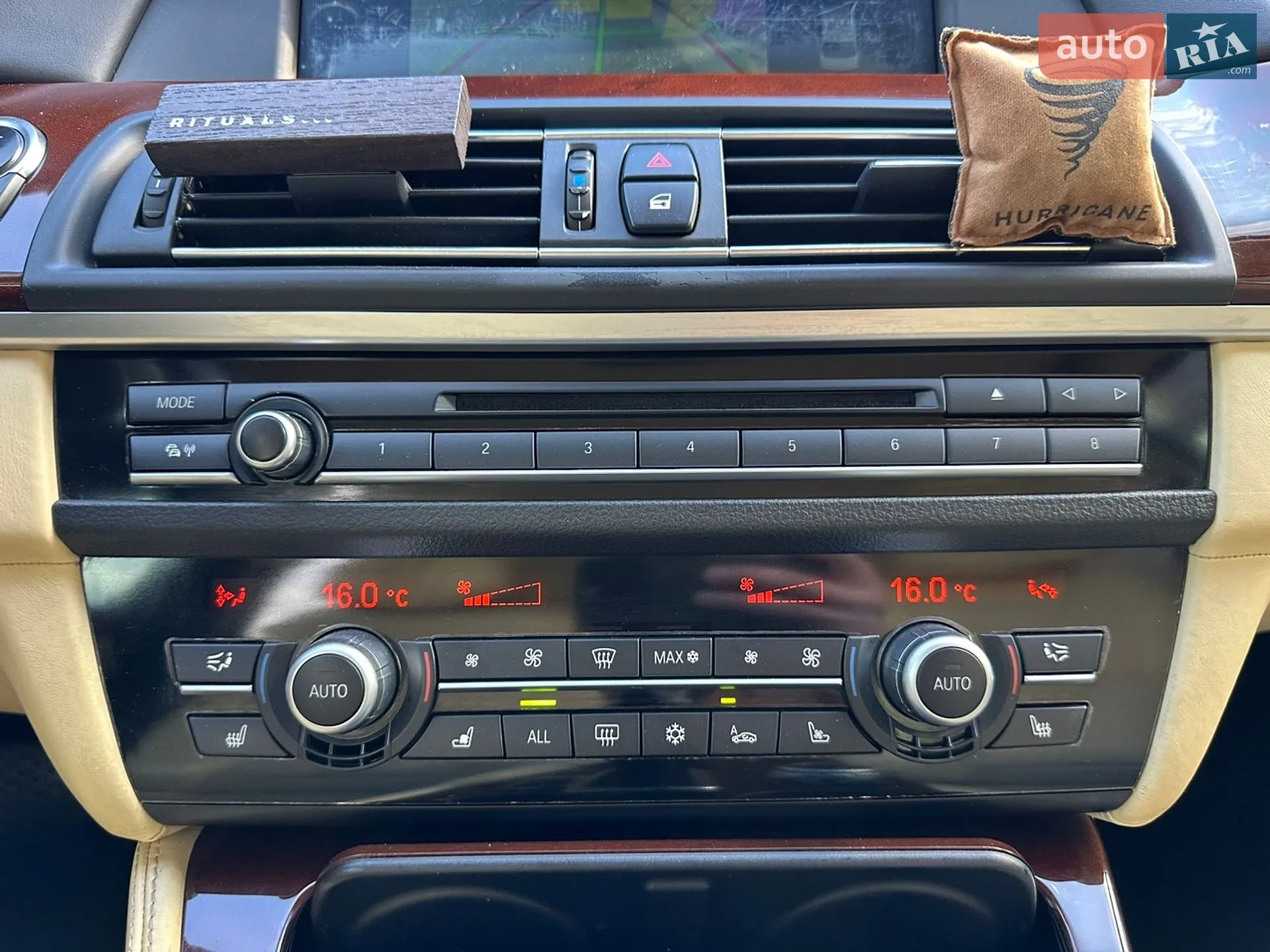 2011 BMW 5er - мініатюра 20