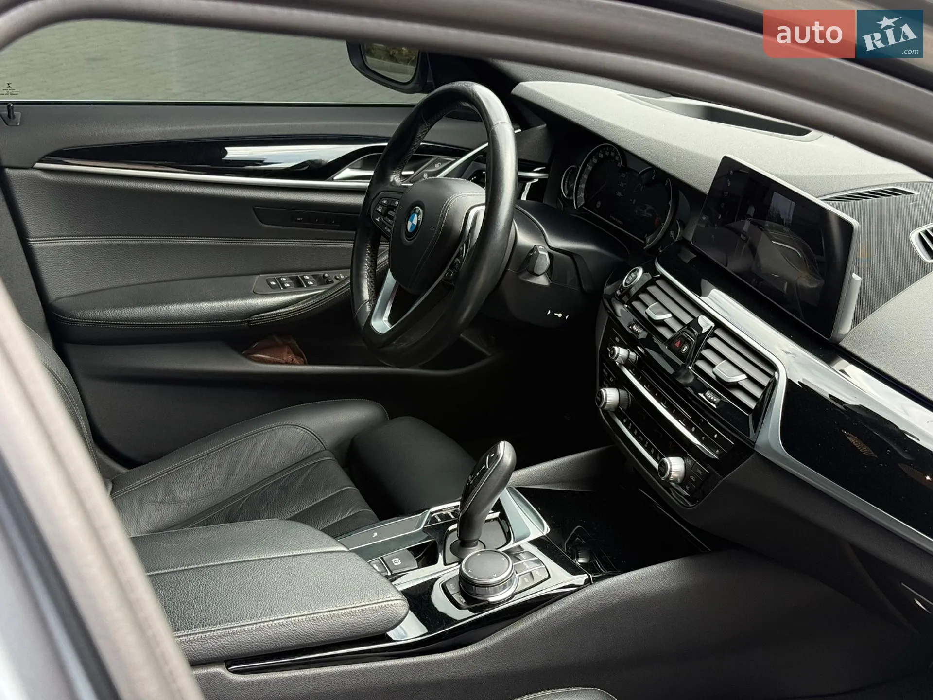 2017 BMW 5er - мініатюра 5