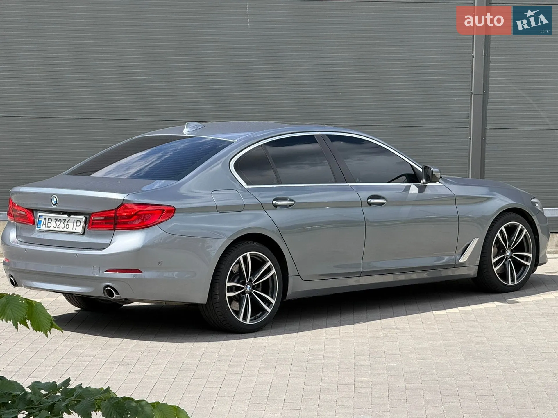 2017 BMW 5er - мініатюра 2