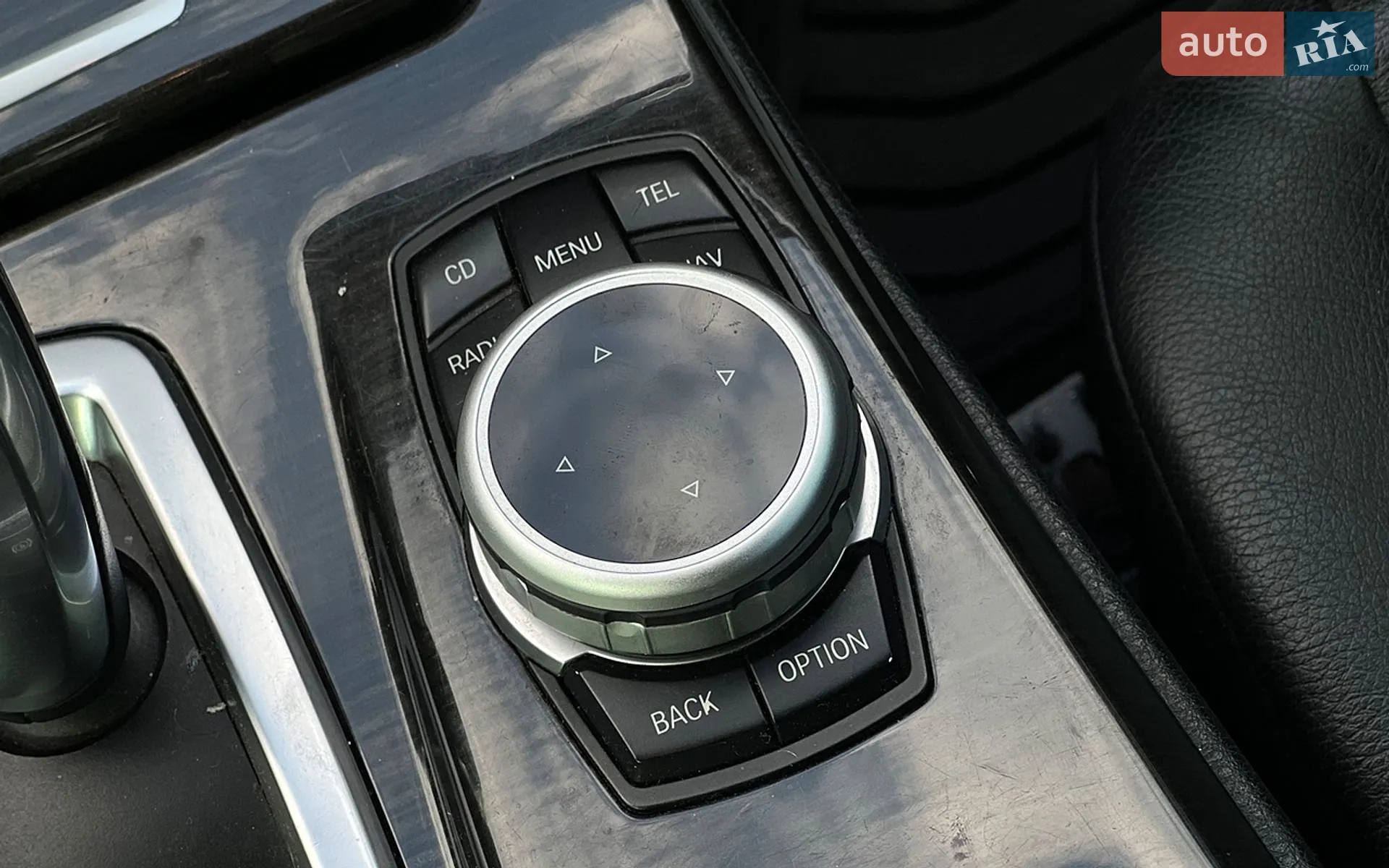 2010 BMW 5er - мініатюра 21
