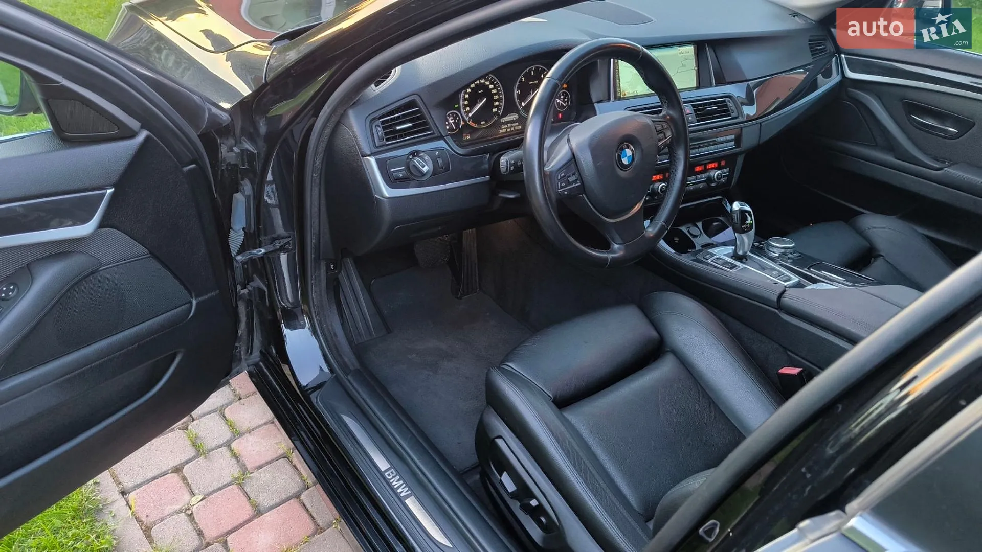 2016 BMW 5er - мініатюра 11