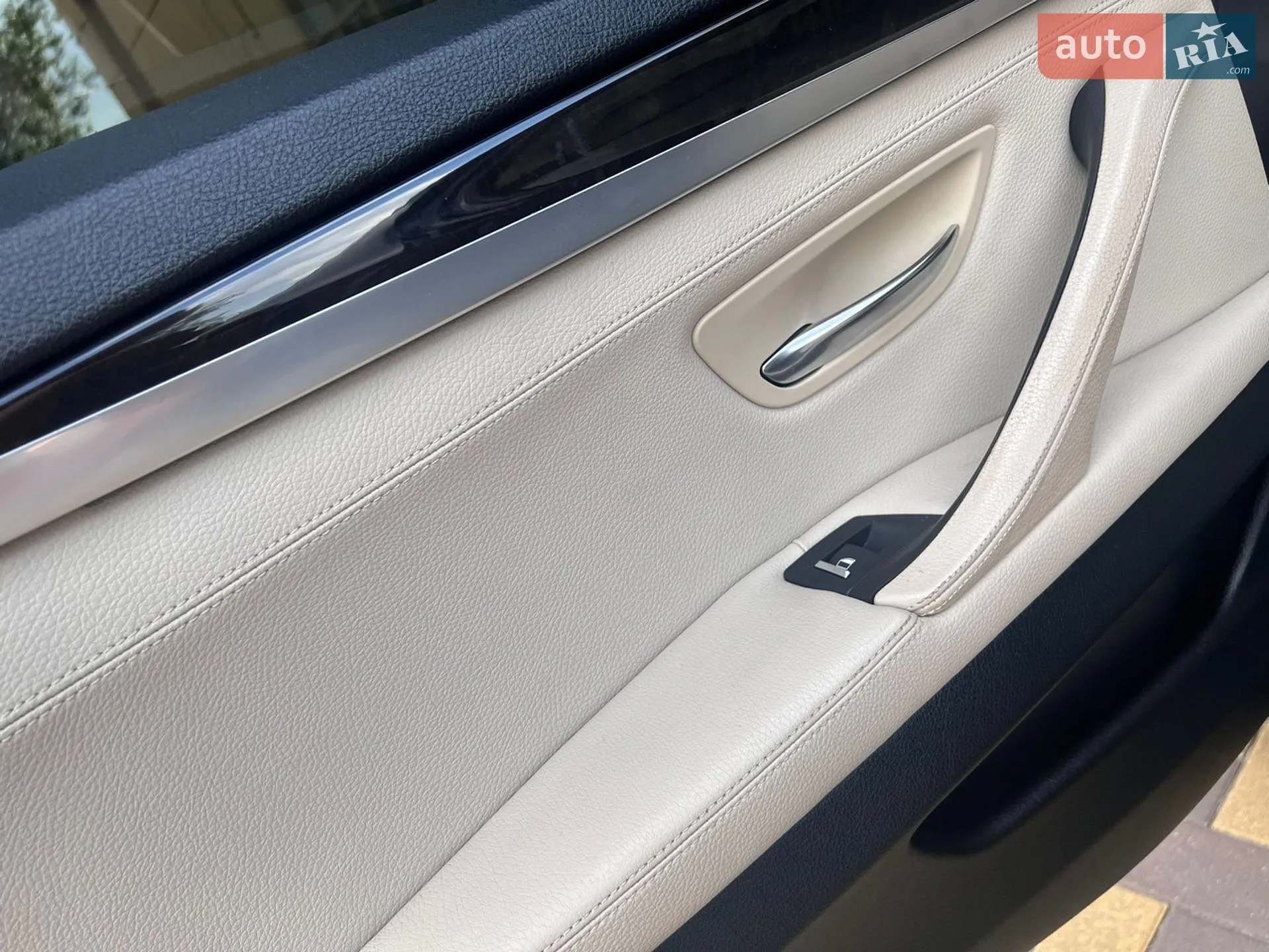 2012 BMW 5er - мініатюра 11