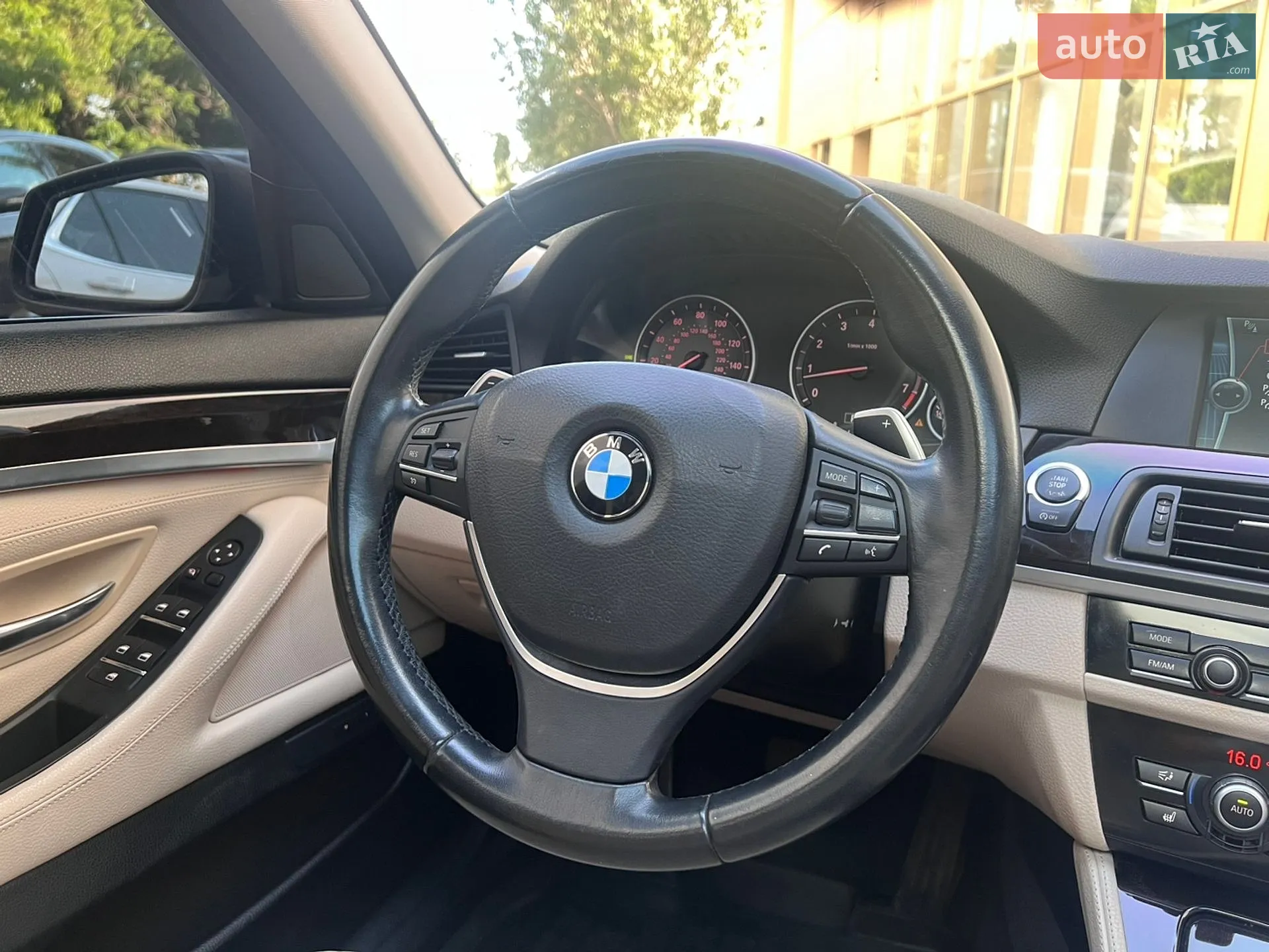 2012 BMW 5er - мініатюра 17