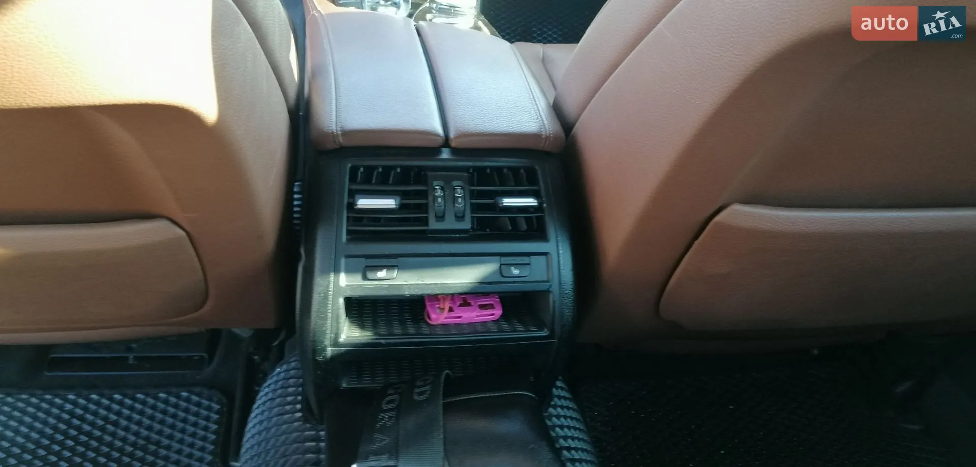 2012 BMW 5er - мініатюра 19