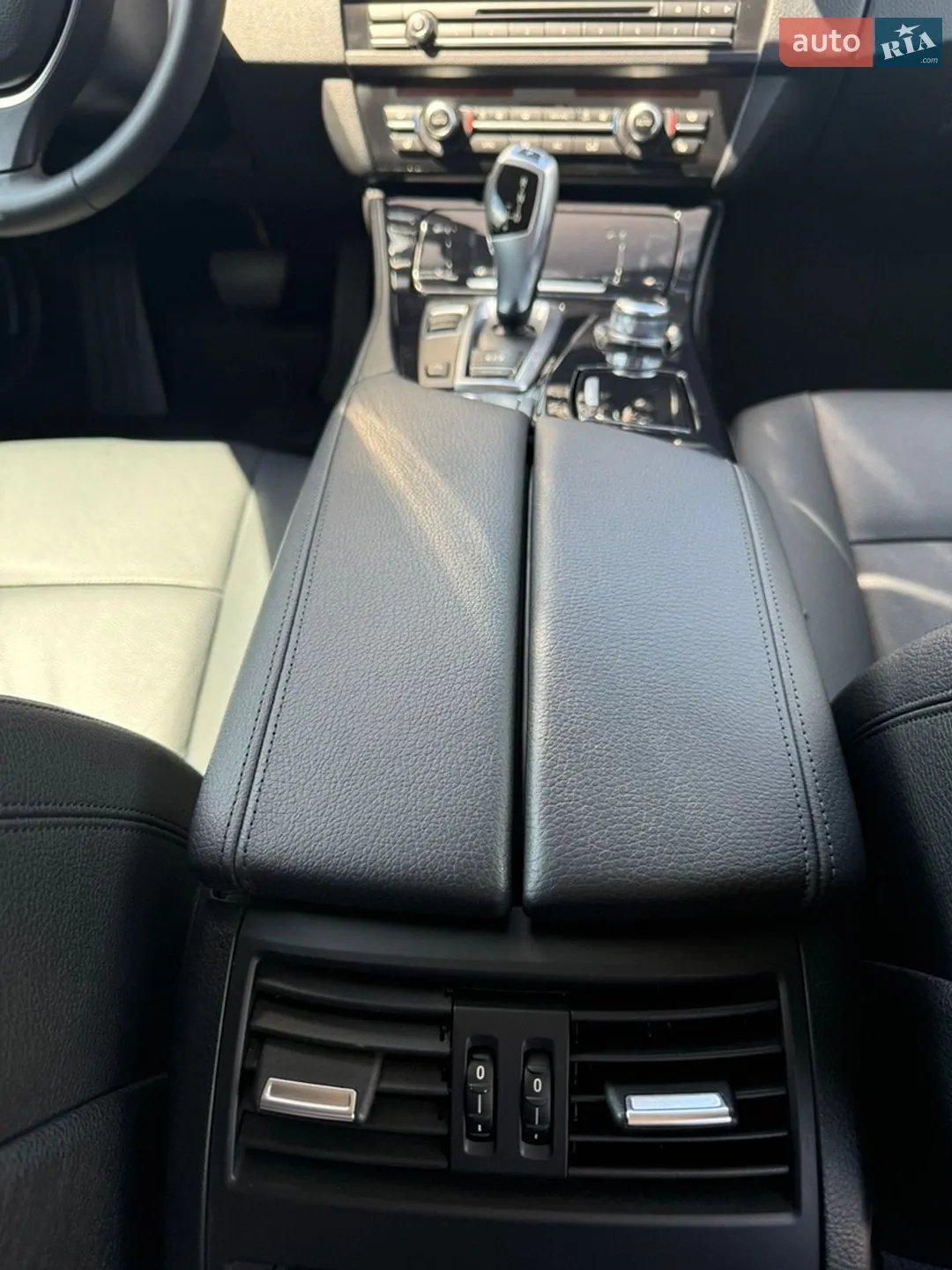 2016 BMW 5er - мініатюра 21