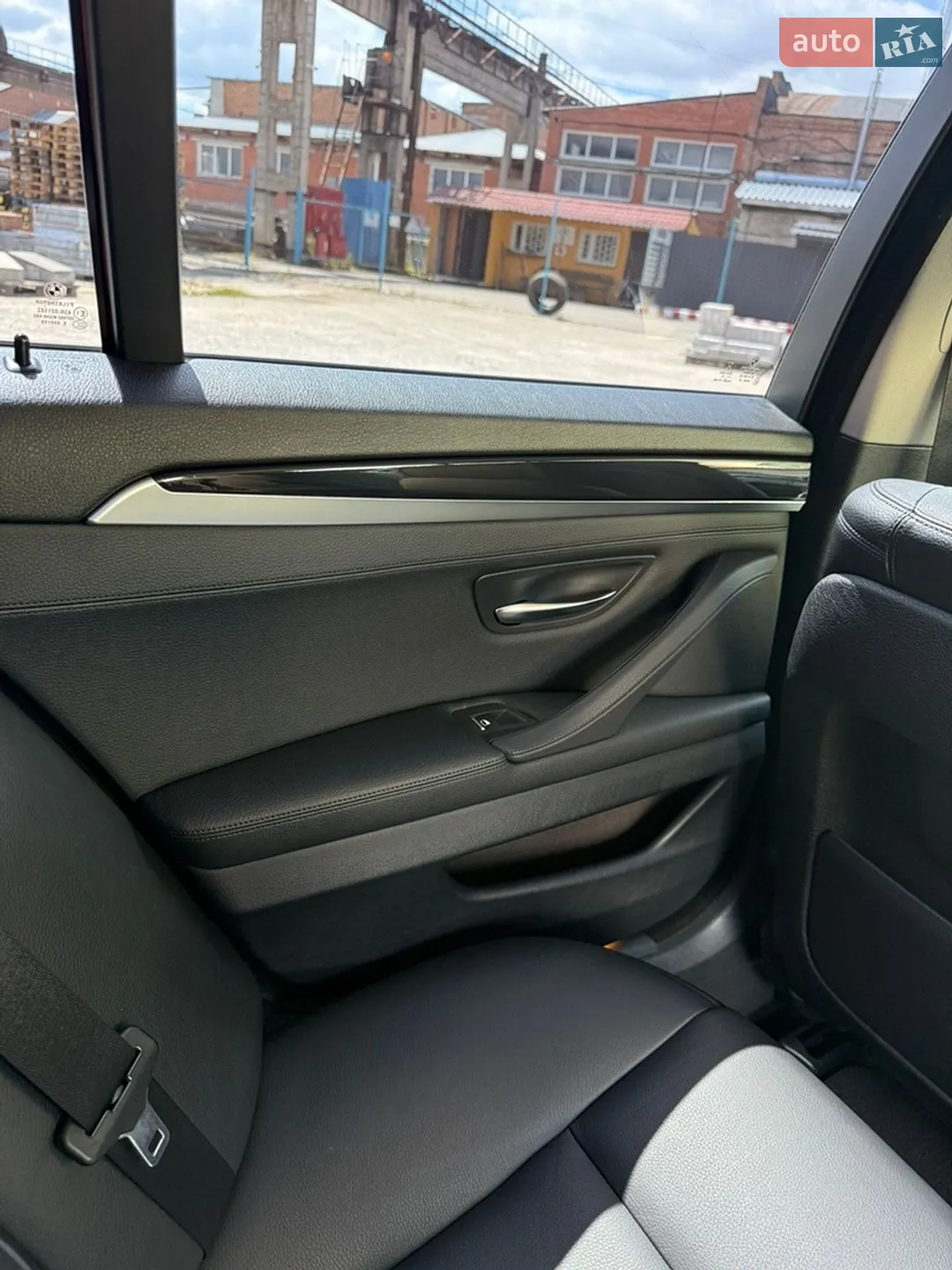 2016 BMW 5er - мініатюра 23