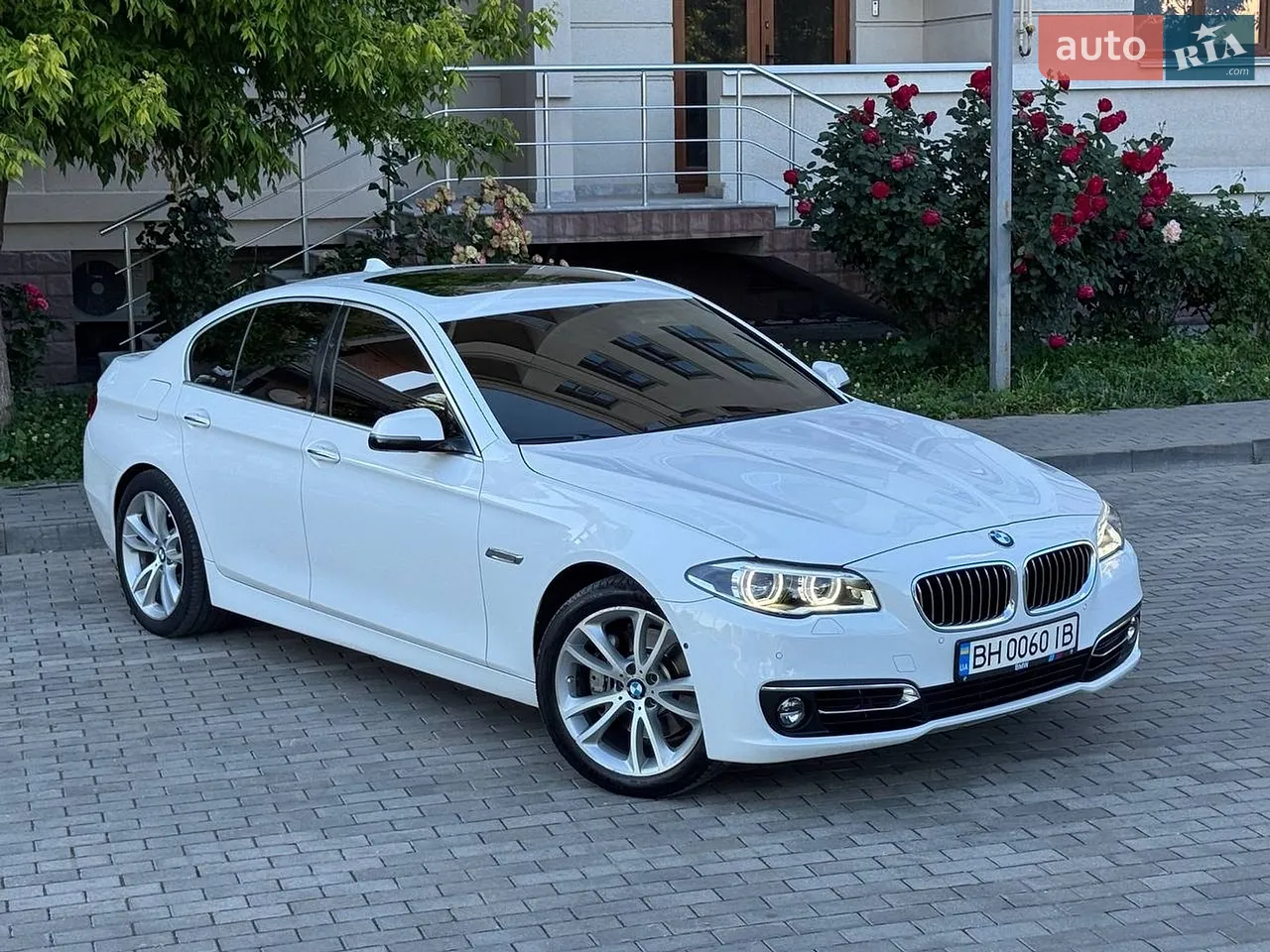 2012 BMW 5er - мініатюра 21