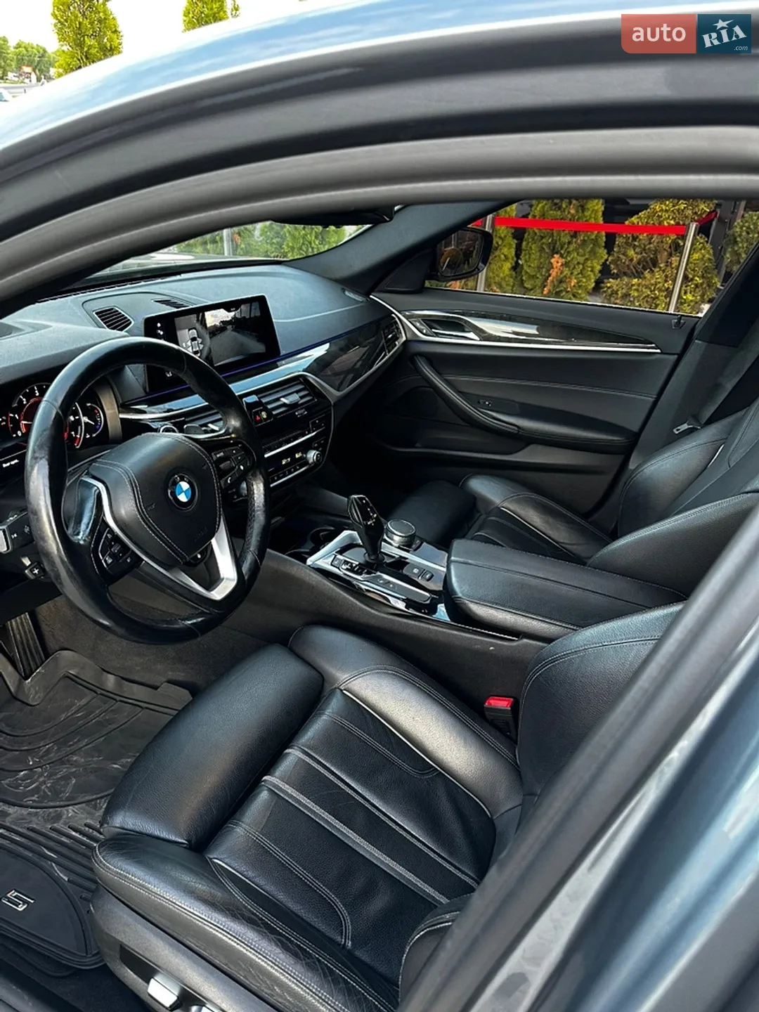 2017 BMW 5er - мініатюра 18