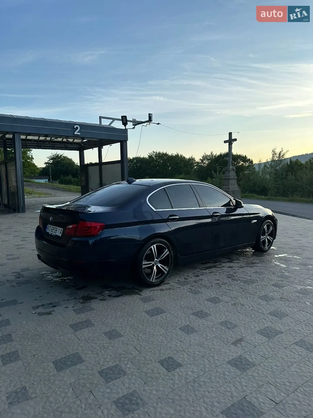 2012 BMW 5er - мініатюра 2