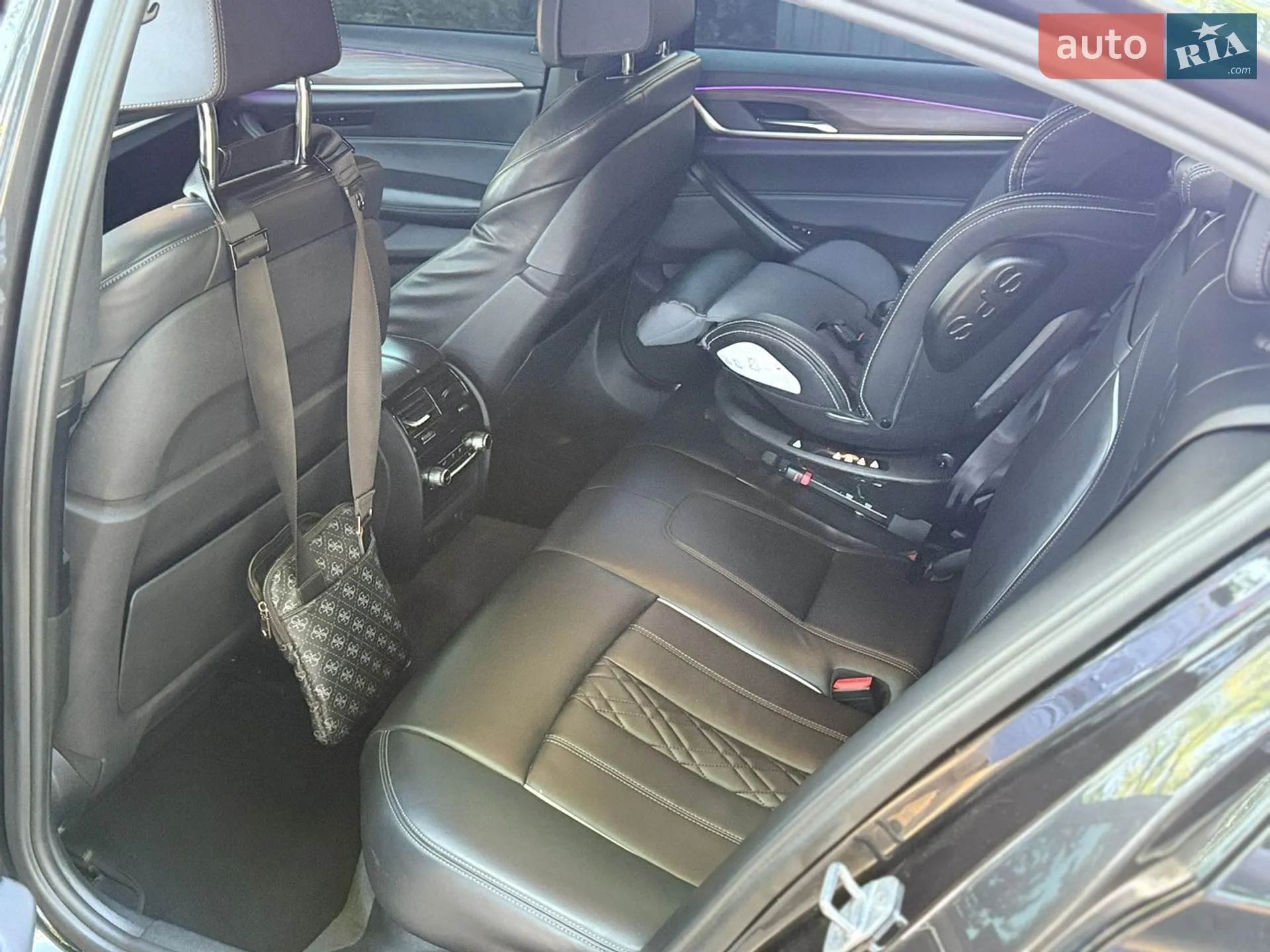 2017 BMW 5er - мініатюра 10